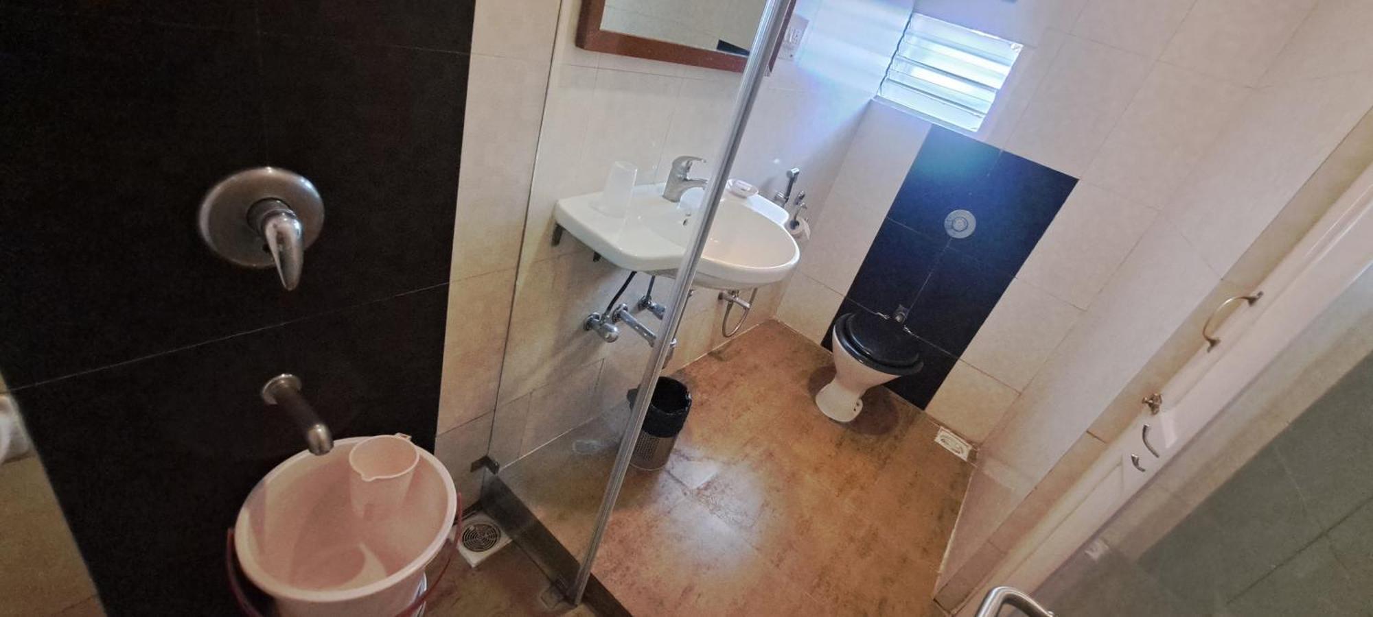 Hotel Swaroop プネ エクステリア 写真