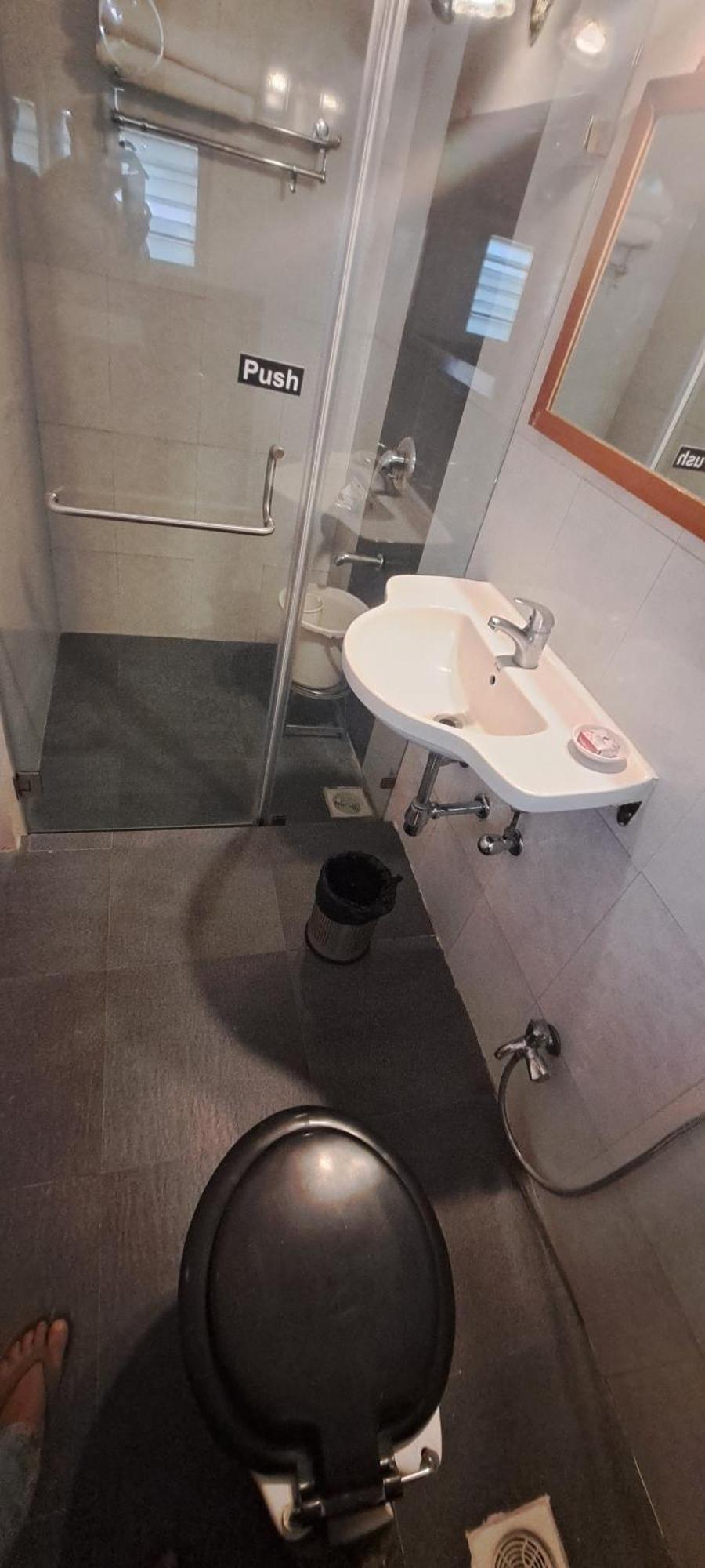 Hotel Swaroop プネ エクステリア 写真