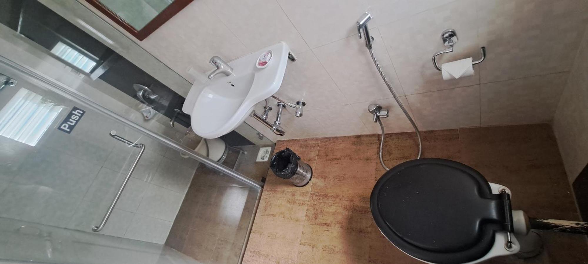 Hotel Swaroop プネ エクステリア 写真