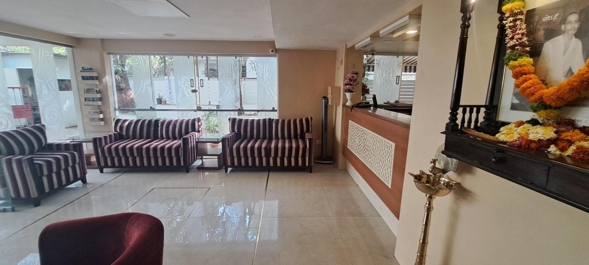 Hotel Swaroop プネ エクステリア 写真