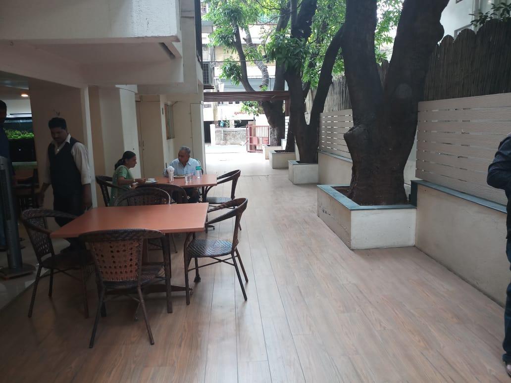 Hotel Swaroop プネ エクステリア 写真