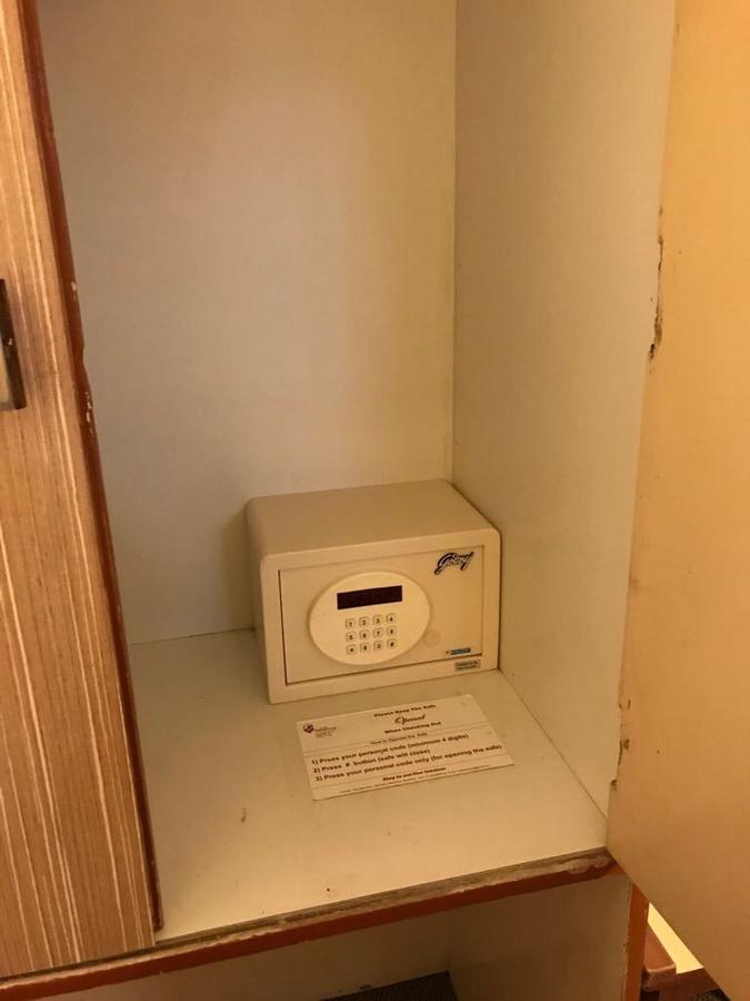 Hotel Swaroop プネ エクステリア 写真
